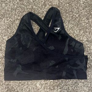camoflauge size 2 gym shark bra